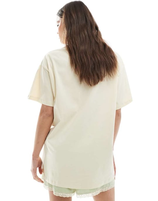 Miss Selfridge mystiska drömmar oversized grafisk t-shirt i smörgul - Image 4