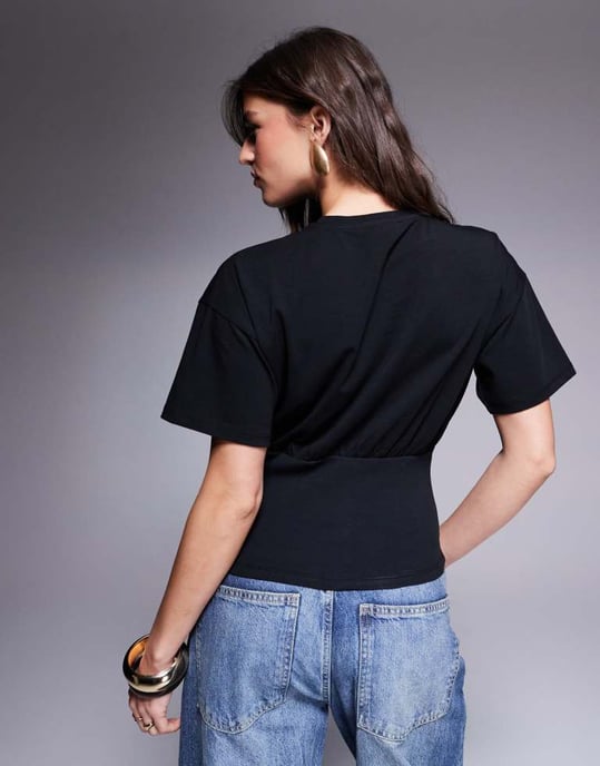 ASOS DESIGN t-shirt med samlad midja i svart - Image 2