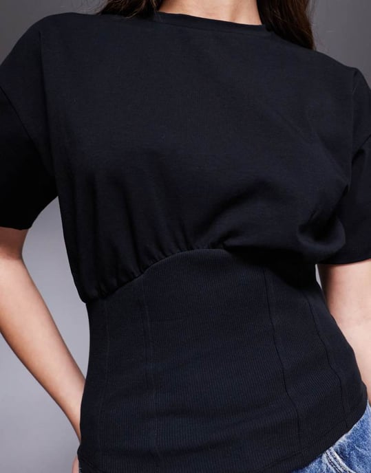 ASOS DESIGN t-shirt med samlad midja i svart - Image 3