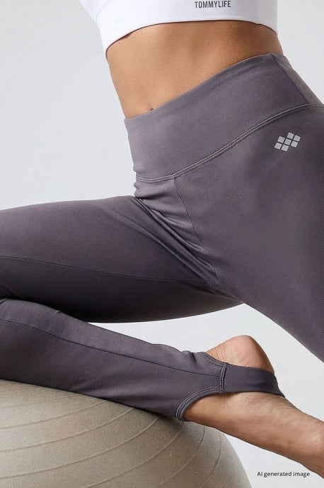 Women's Polyester Elastane Leggings - Image 5