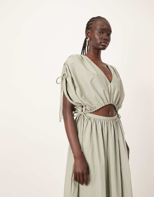ARRANGE plunge top co-ord med rynkdetalj i salvia - Image 1