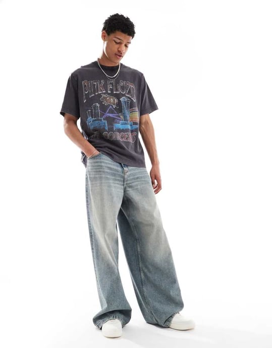 Jack & Jones oversize t-shirt med Pink Floyd-tryck på baksidan i grått - Image 4