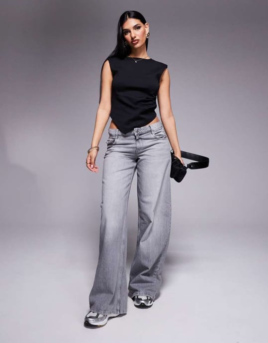 ASOS DESIGN strukturerad axelkudde asymmetrisk topp i svart - Image 3