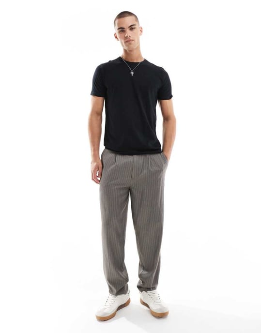 Hollister ikon logotyp t-shirt i svart - Image 3