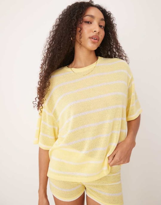 ASOS DESIGN stickad oversized t-shirt set i gul och vit randig - Image 1