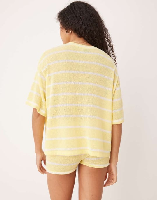 ASOS DESIGN stickad oversized t-shirt set i gul och vit randig - Image 4