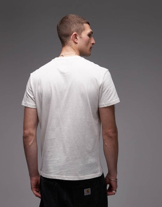 Tommy Jeans varsity universitetsgrafik t-shirt i havre - Image 4
