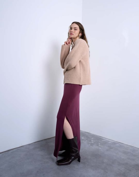 Topshop cupro volang maxi kjol med sned detalj i burgundy - Image 1