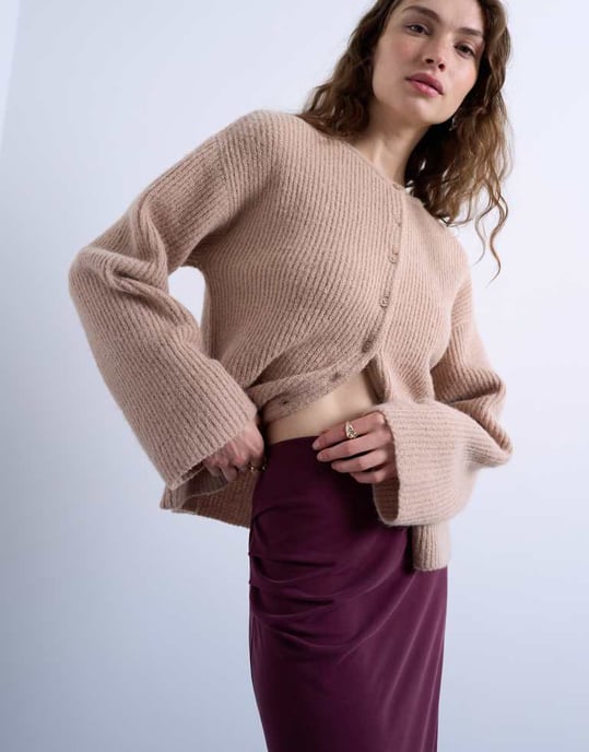 Topshop cupro volang maxi kjol med sned detalj i burgundy - Image 2