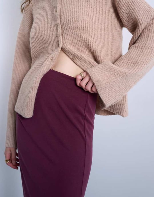 Topshop cupro volang maxi kjol med sned detalj i burgundy - Image 4