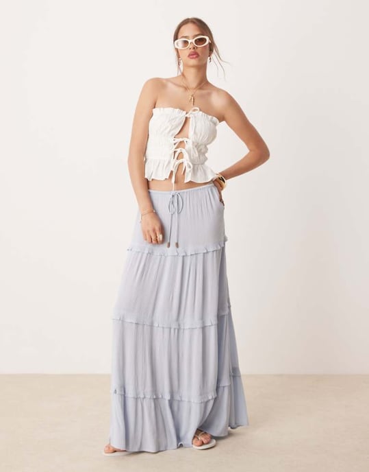 Miss Selfridge lager maxi kjol i ljusblå - Image 1