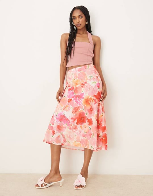 YAS satin midi kjol i rosa akvarellblommönster - Image 1