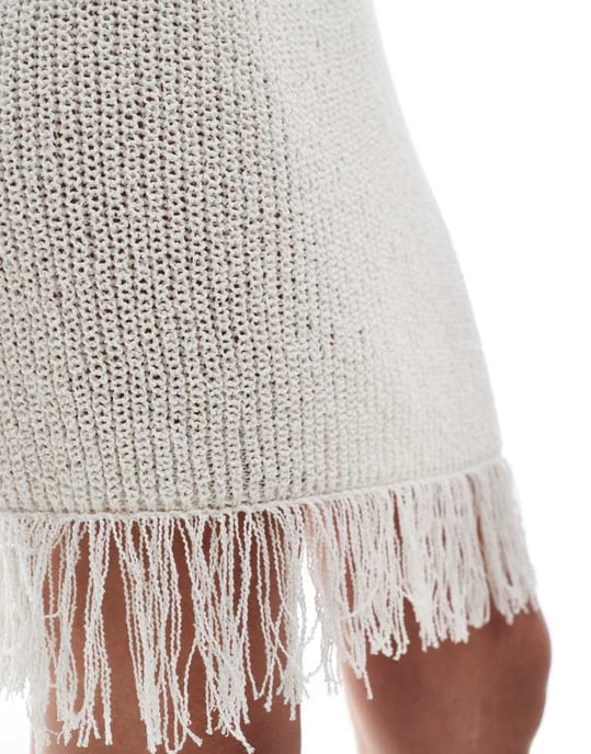 Monki stickad minikjol med franskant i offwhite - Image 4