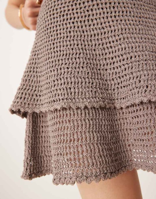 ASOS DESIGN virkad mini kjol i koord i mocha - Image 4