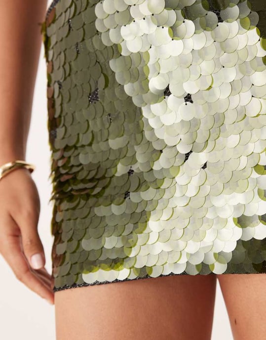 ASOS DESIGN låghöjd stor paljett skort i skogsgrön - Image 4