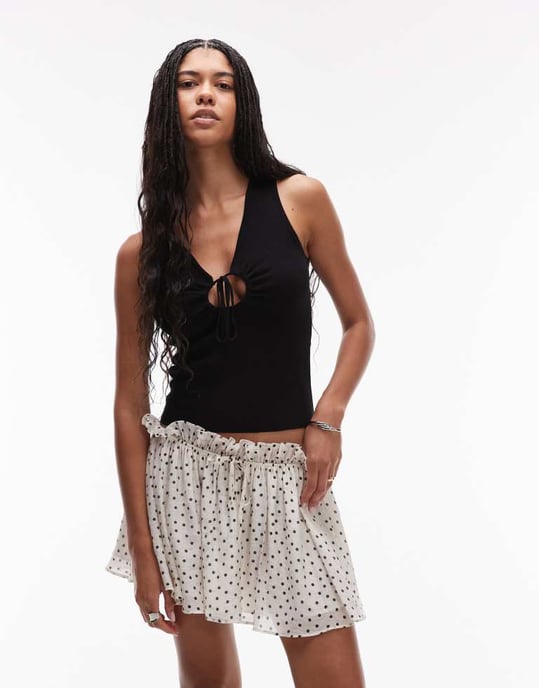 Topshop fladdrande minikjol i prickigt mönster - Image 4