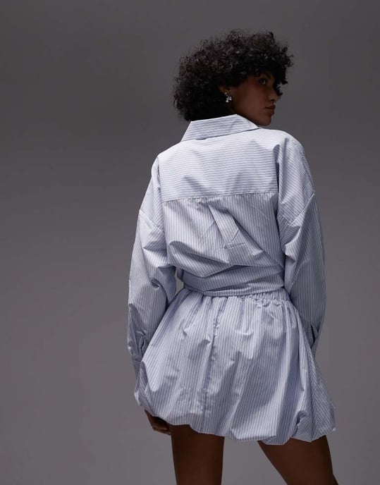 ASOS DESIGN puffball mini kjol i blå rand - Image 3