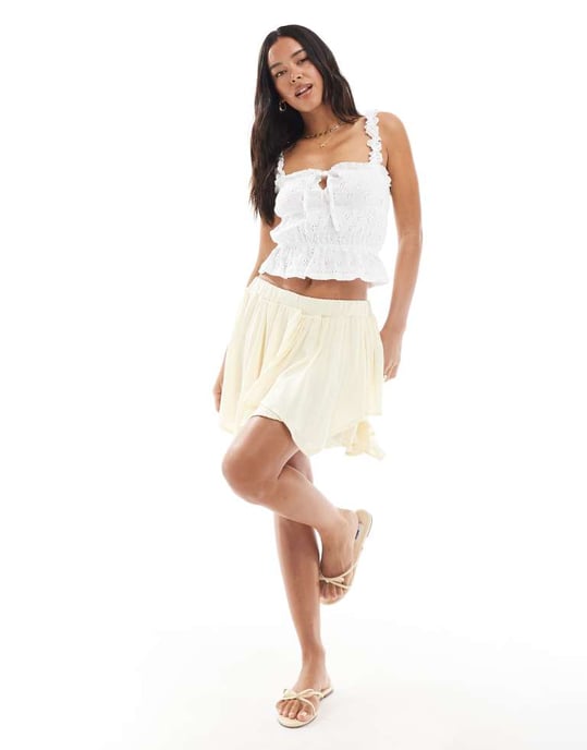 Miss Selfridge lagerkantad minikjol i smörmjölk - Image 3