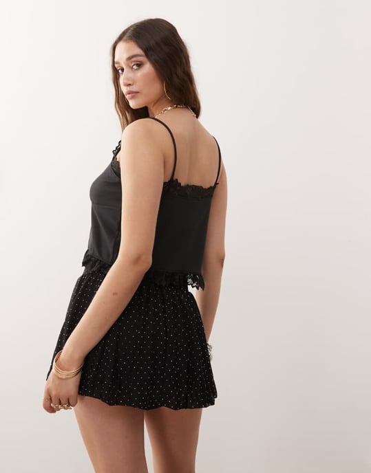 Miss Selfridge bubbelsydd kjol med nitar - Image 4