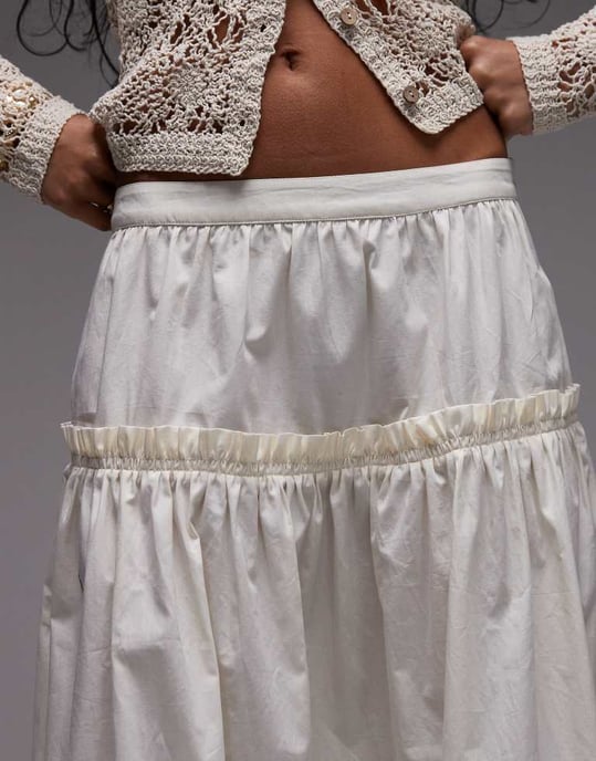 Topshop volang poplin fullkjol i elfenben - Image 3