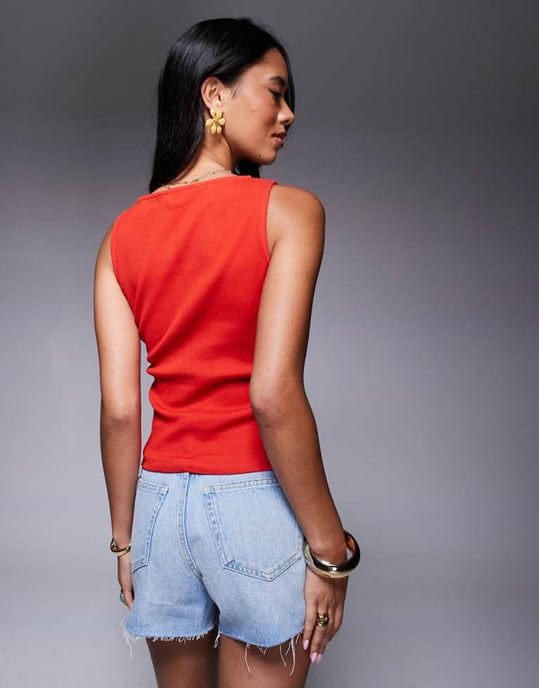 ASOS DESIGN bredhalsad ribbad knapplång topp i röd - Image 3