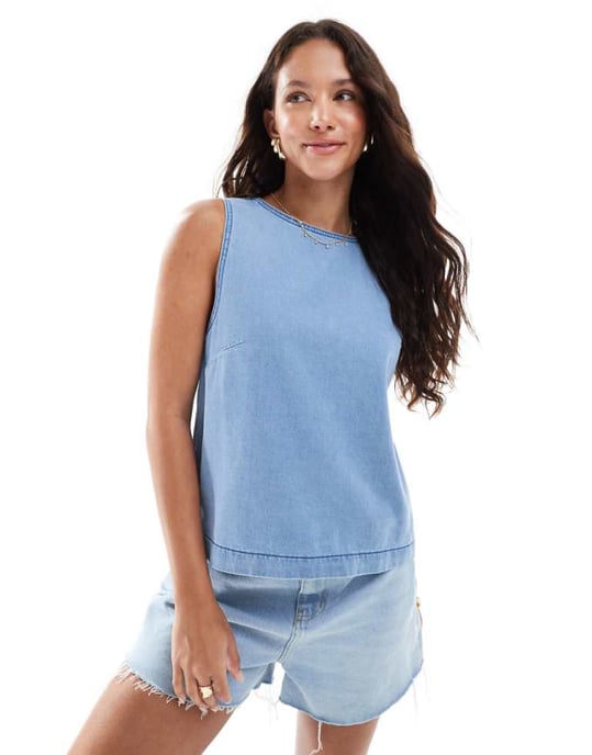 ASOS DESIGN denim boxy tank i ljusblå - Image 1