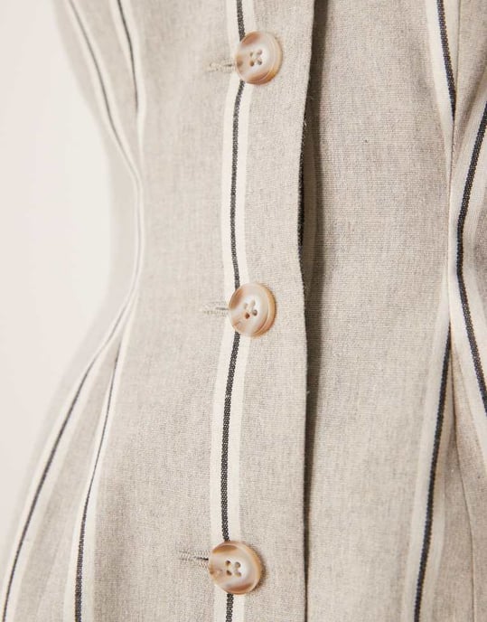 ASOS DESIGN peplum väst i beige randig - Image 4