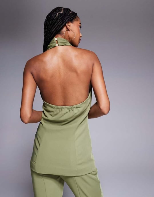 ASOS DESIGN skräddarsydd halterneck väst i olivgrön - Image 2