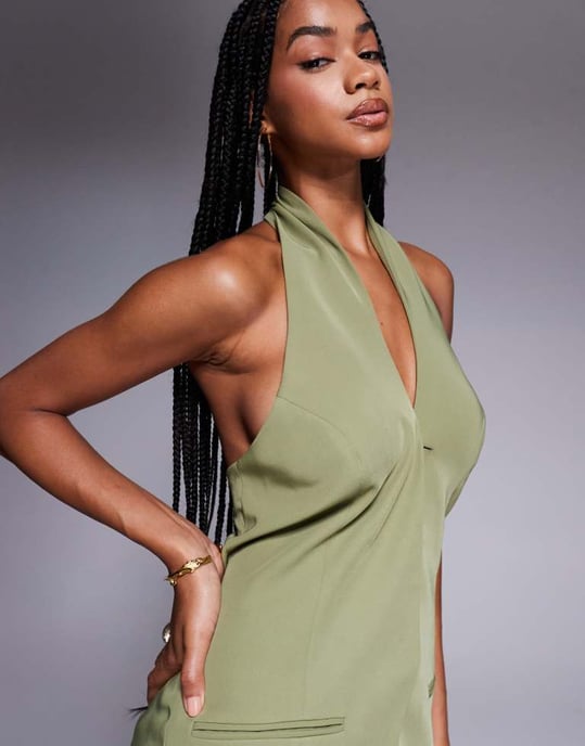 ASOS DESIGN skräddarsydd halterneck väst i olivgrön - Image 4