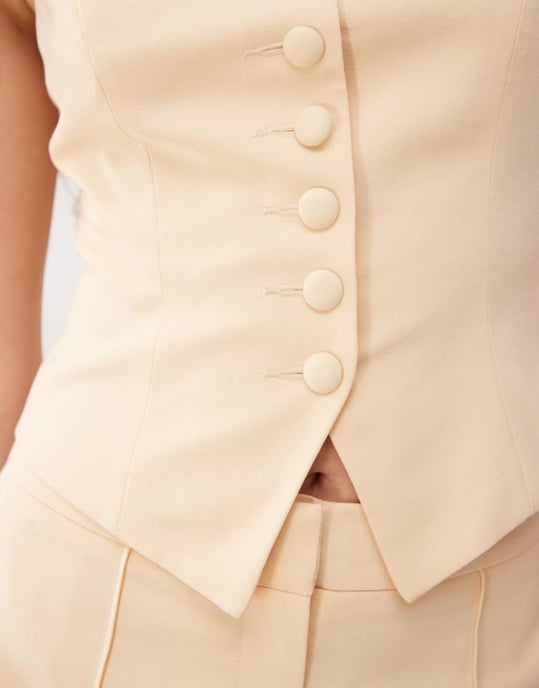 Miss Selfridge koordinerad skräddarsydd väst i smörmjölk - Image 3