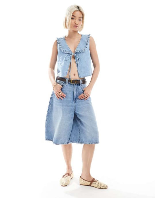 ASOS DESIGN jeansväst med knyt fram och volangkrage - Image 4