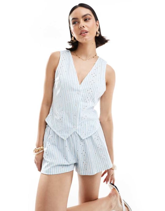 ASOS DESIGN broderad knäppt väst i blårandig - Image 1