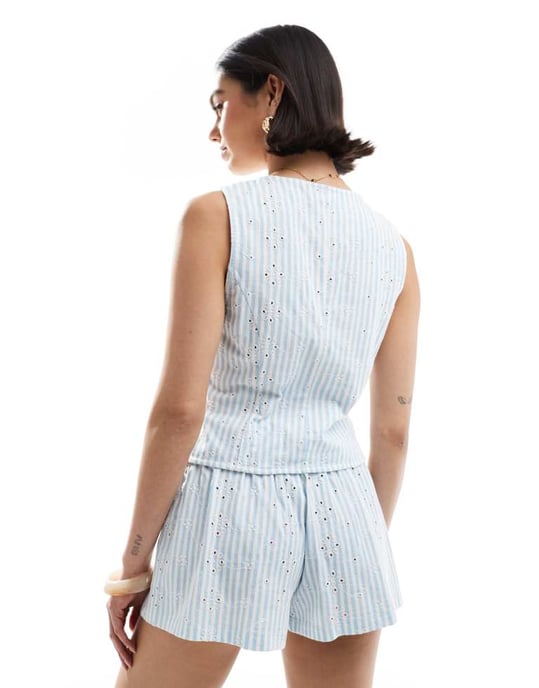 ASOS DESIGN broderad knäppt väst i blårandig - Image 4