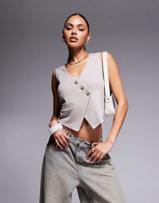 ASOS DESIGN asymmetrisk västtopp i sten - Image 1