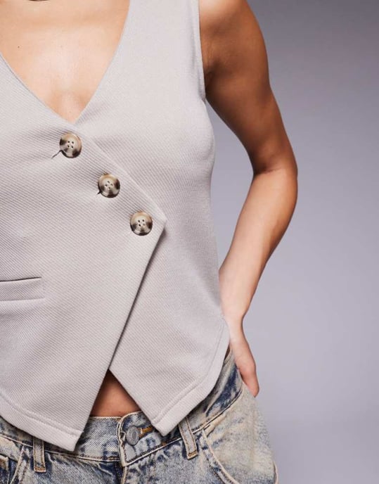 ASOS DESIGN asymmetrisk västtopp i sten - Image 3