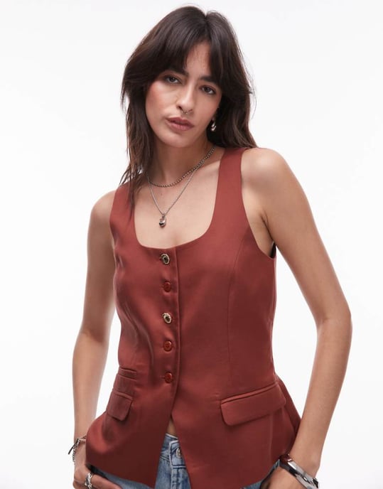 Topshop premium bröllopsgäst avtalsförhållande scoop neck långlinje väst i brunt - Image 1