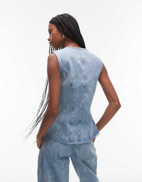 ASOS DESIGN denim väst med cinch i blommig ljusblå tvätt - Image 3