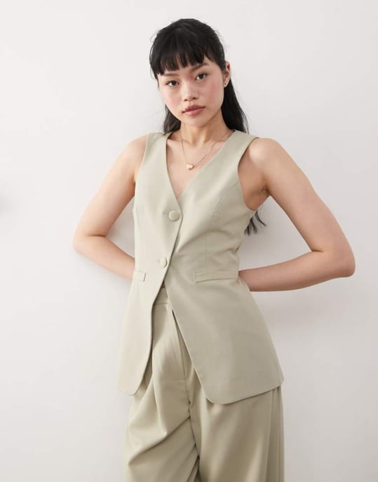 Miss Selfridge koordinerad skräddarsydd lång väst i kaki - Image 1