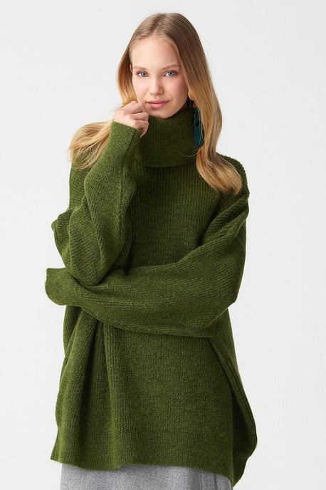 Oversized Ribbed Turtleneck Sweater - Image 1