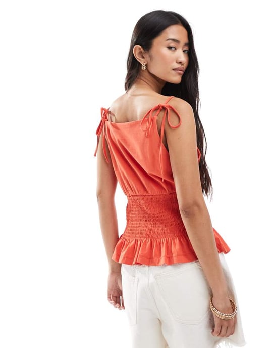 ASOS DESIGN shirred detalj fyrkantig halsringning cami med Ibiza grafik i röd - Image 3
