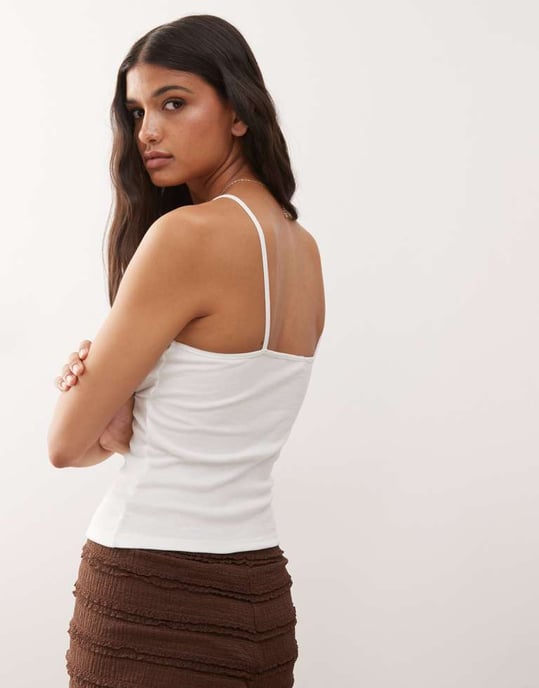 Miss Selfridge broderad linne topp - Image 2