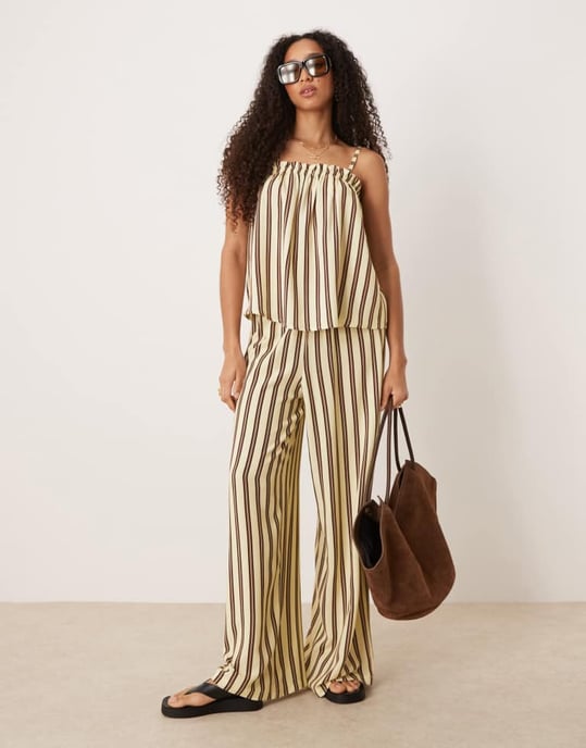 ASOS DESIGN linneblandning trapeziformad camisole i randig design - Image 2