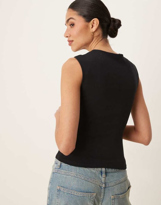 Gina Tricot broderad kant bomullsväst i svart - Image 2