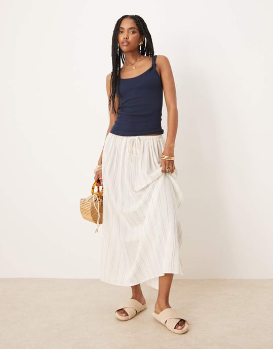 ASOS DESIGN väst med knytrem i marinblå - Image 2