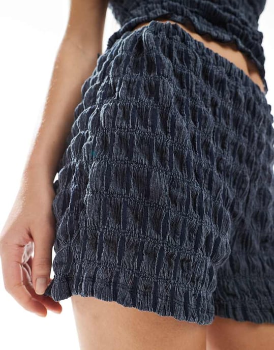 ASOS DESIGN syra tvättad textur kort i blå - Image 4