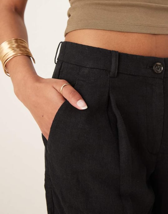 Abercrombie & Fitch mid rise bermudashorts i linne svart - Image 2