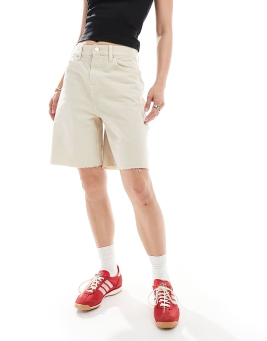 Tommy Jeans avslappnade bermudashorts i denim i ecru - Image 2