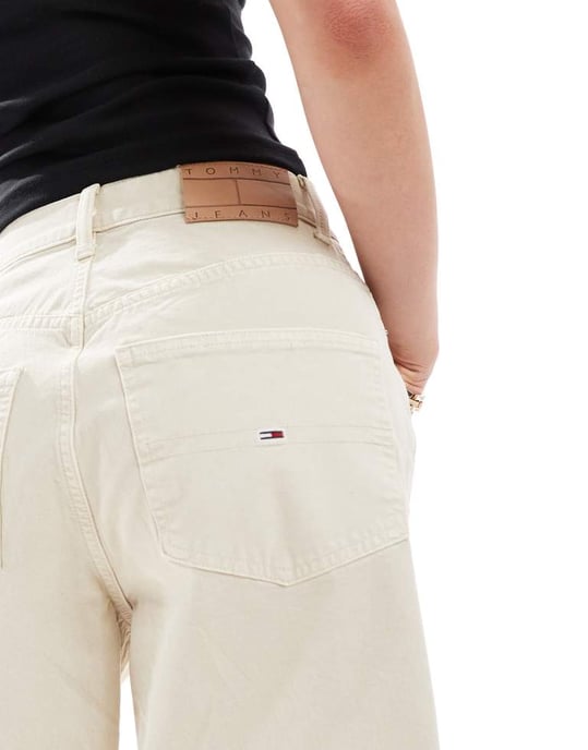 Tommy Jeans avslappnade bermudashorts i denim i ecru - Image 3