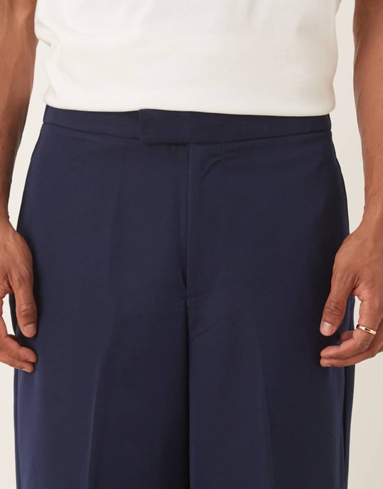 ASOS DESIGN smart matchande oversized bermudashorts i marinblått - Image 4