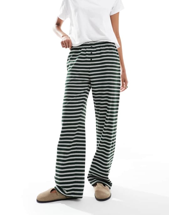 ASOS DESIGN raka ben joggers-set i grön rand - Image 3